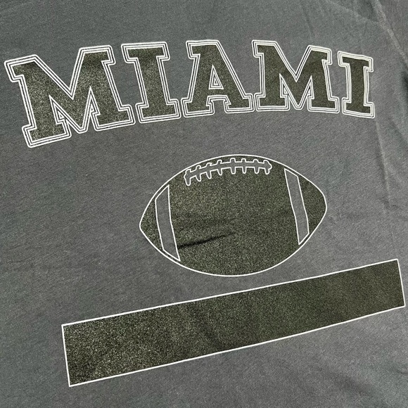 No Curfew “Miami 🏈” Crewneck Graphic Short Sleeve Tee Shirt in Black Sz S - Picture 5 of 7